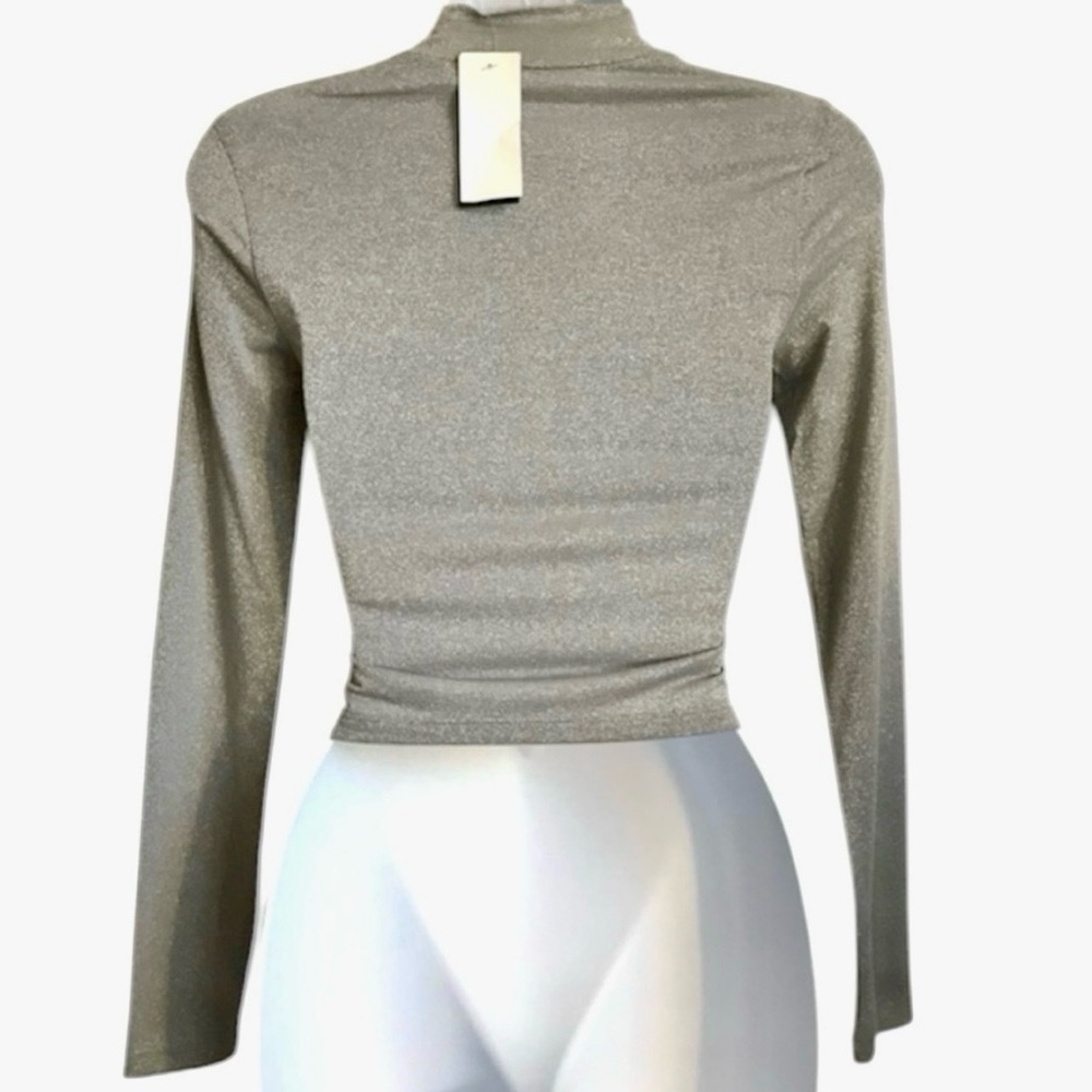 A&F Brand New Women’s Metallic Silver Fitted LS Mock Neck Crop Top size XXS NWT - Picture 3 of 16